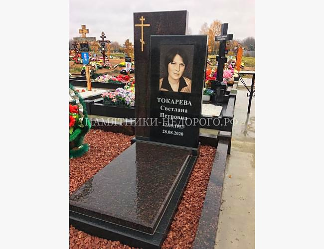 Образец памятника «Терра» из черного гранита