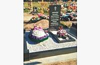 Образец памятника из черного гранита «Стандарт»