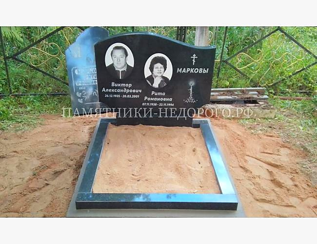 Образец памятника «Кассиопея 3» из черного гранита