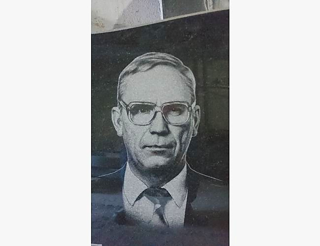 Пример готового памятника «Большая лира» - фото 3