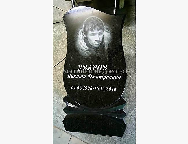 Эксклюзивный вертикальный памятник "Гармония 3" из гранита