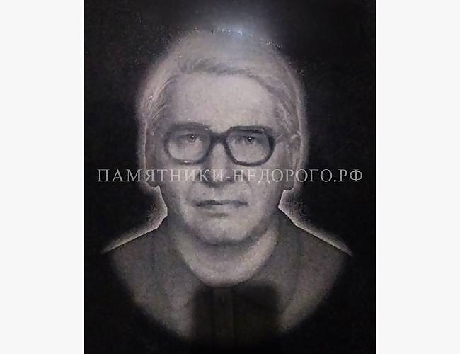 Стандартный памятник для почтения памяти