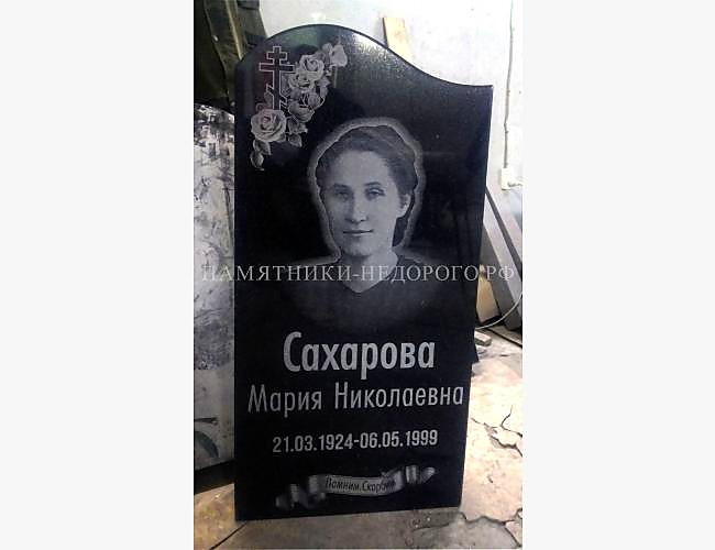 Красивый памятник для женской могилы