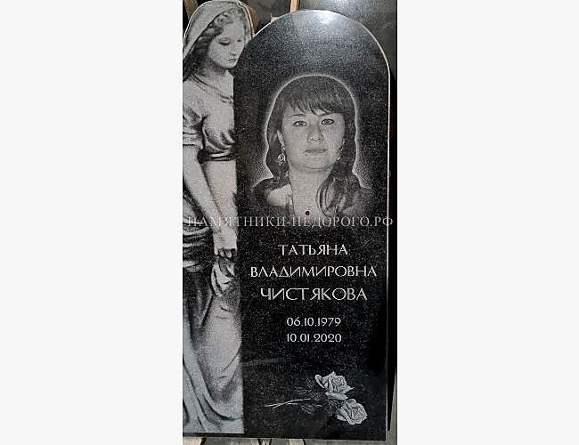 Образец готового памятника "Скорбящая Дева Мария"