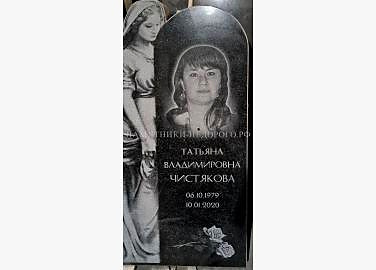 Образец готового памятника "Скорбящая Дева Мария"