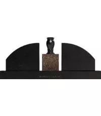 Горизонтальный памятник с вазой на пьедестале