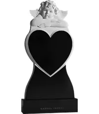 Херувим - православный вертикальный памятник с резным ангелом в форме сердца