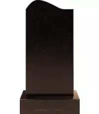 Классический памятник из Купецкого гранита