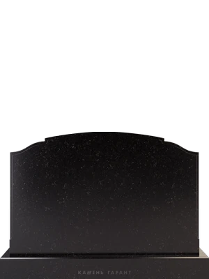 Семейный памятник, подчеркивающий неразрывные семейные узы