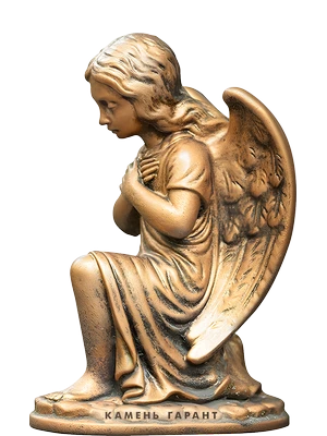 Декоративный элемент с фигурой скорбящего