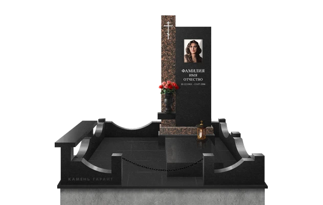 Современный комплекс с черной плиткой