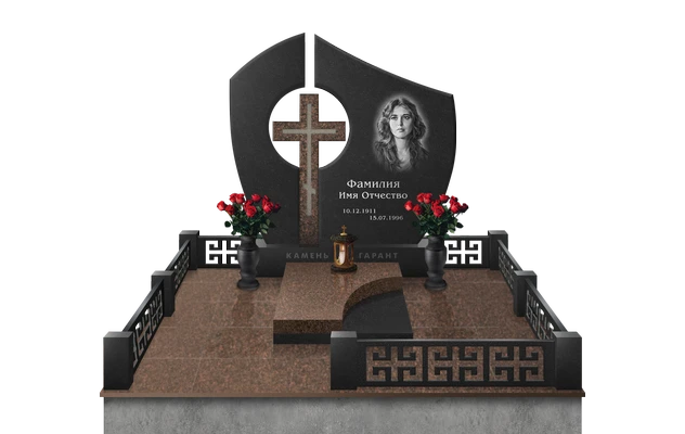 Величественный комплекс с античными мотивами