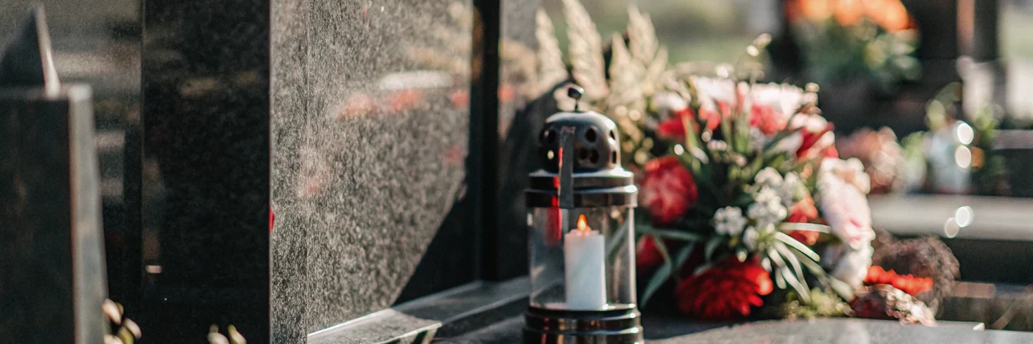 Чем и как правильно приклеить, прикрепить фото на памятник