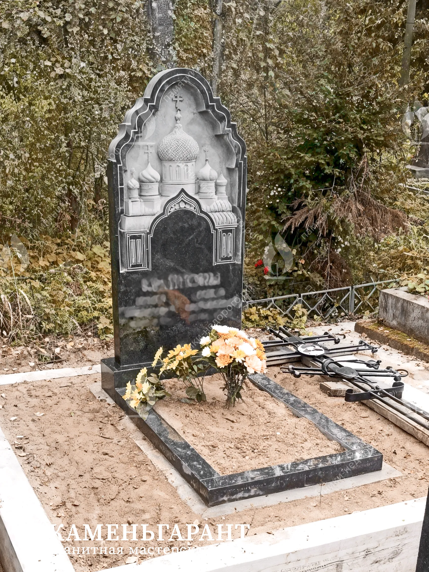 Фото памятника на могилу Церковь пятиглавая